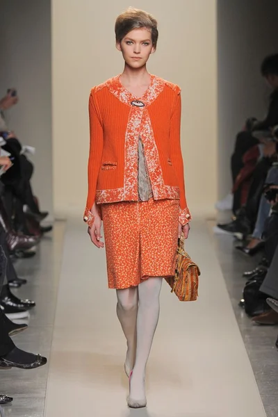 Look 11